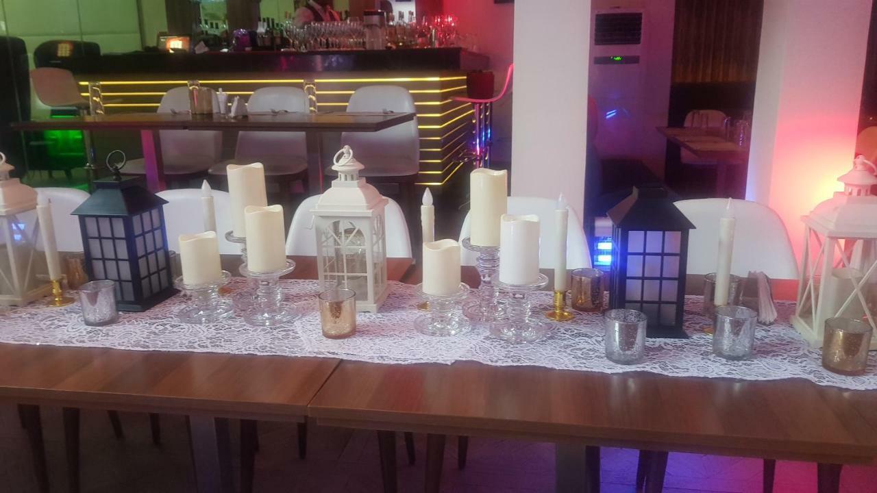 Scarlet Lodge Lagos Eksteriør bilde