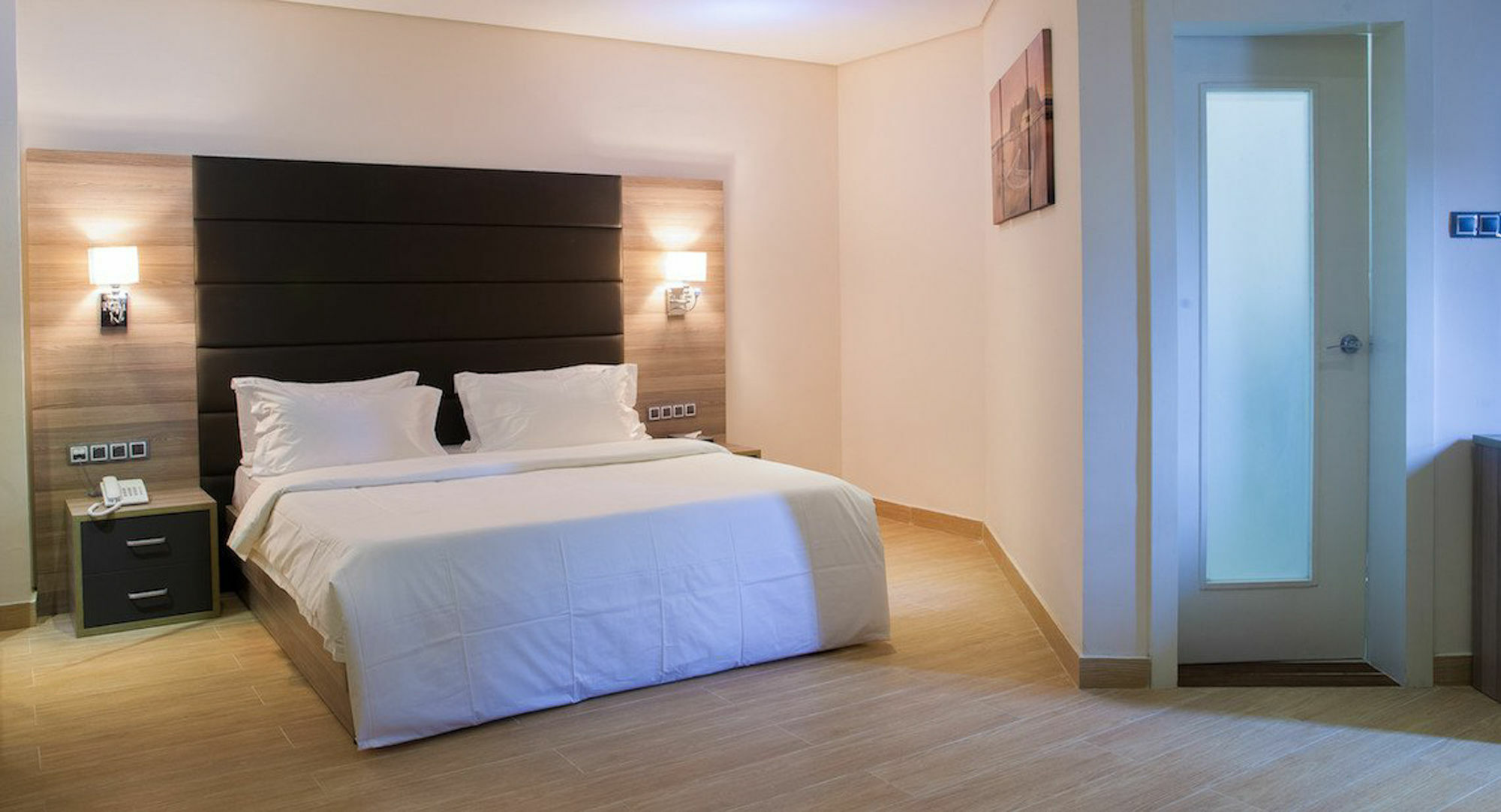 Scarlet Lodge Lagos Eksteriør bilde