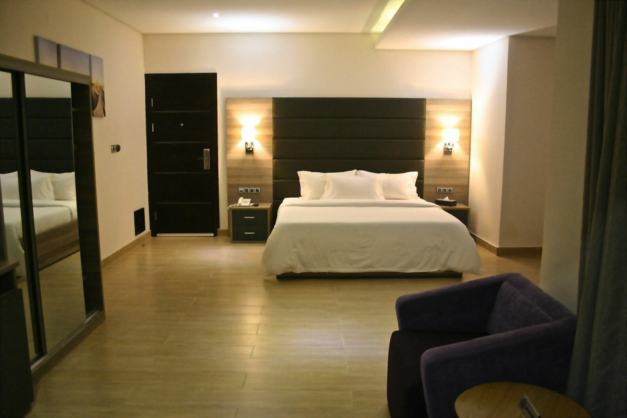 Scarlet Lodge Lagos Eksteriør bilde